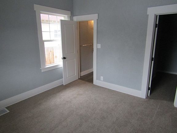 3rd image of 1024 E Courtland Ave