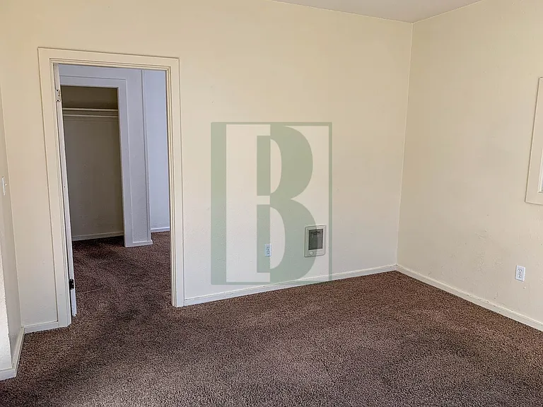 2217-2221 Lee St SE — Photo 10