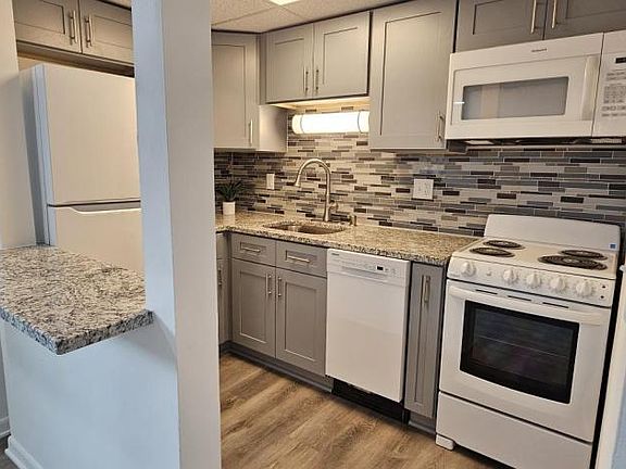 2nd image of 218 N Main St #22