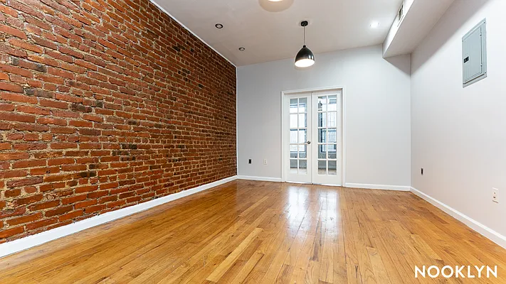 Rented by Nooklyn NYC LLC | media 26