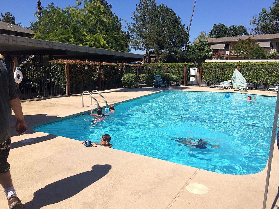 1st image of 2155 Park Marina Dr APT 04