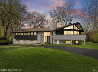 6895 Dublin Fair Rd, Troy, MI 48098