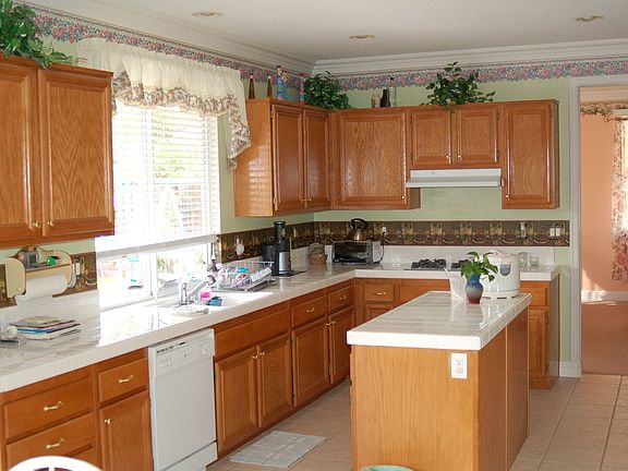 Center Island Kitchen