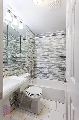 Rented by REAL New York | media 17