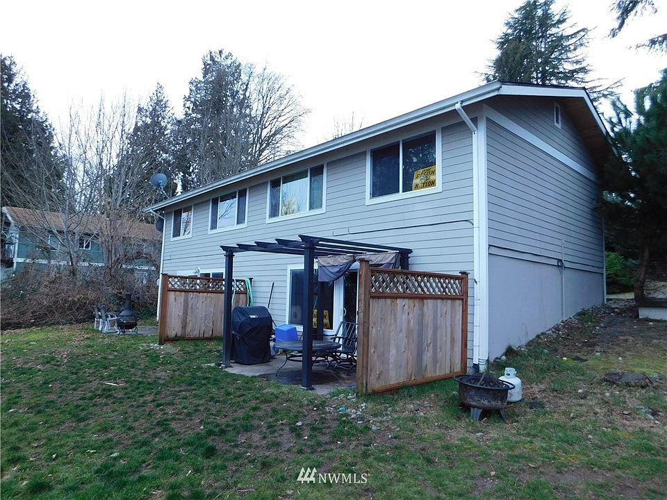1st image of 2602 2608 N Wycoff Avenue