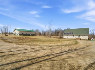 N5115 Meadowlark Ln, Shawano, WI 54166