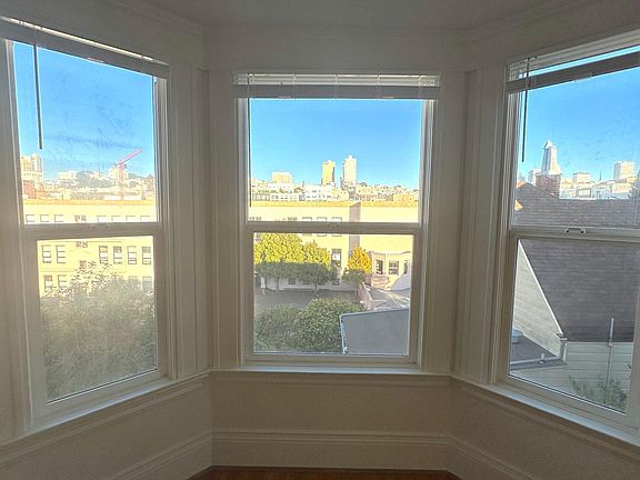 5th image of 2614 Gough St APT 6