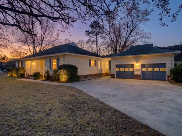 1983 Hepplewhite St, Charleston, SC 29414