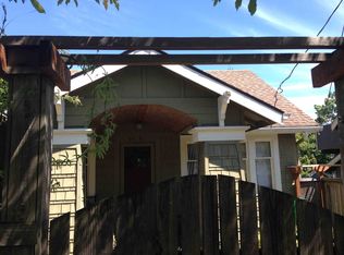 5518 35th Ave NE, Seattle, WA 98105