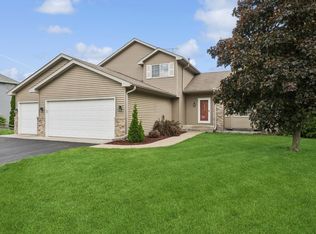3719 Reed Rd, Saint Bonifacius, MN 55375