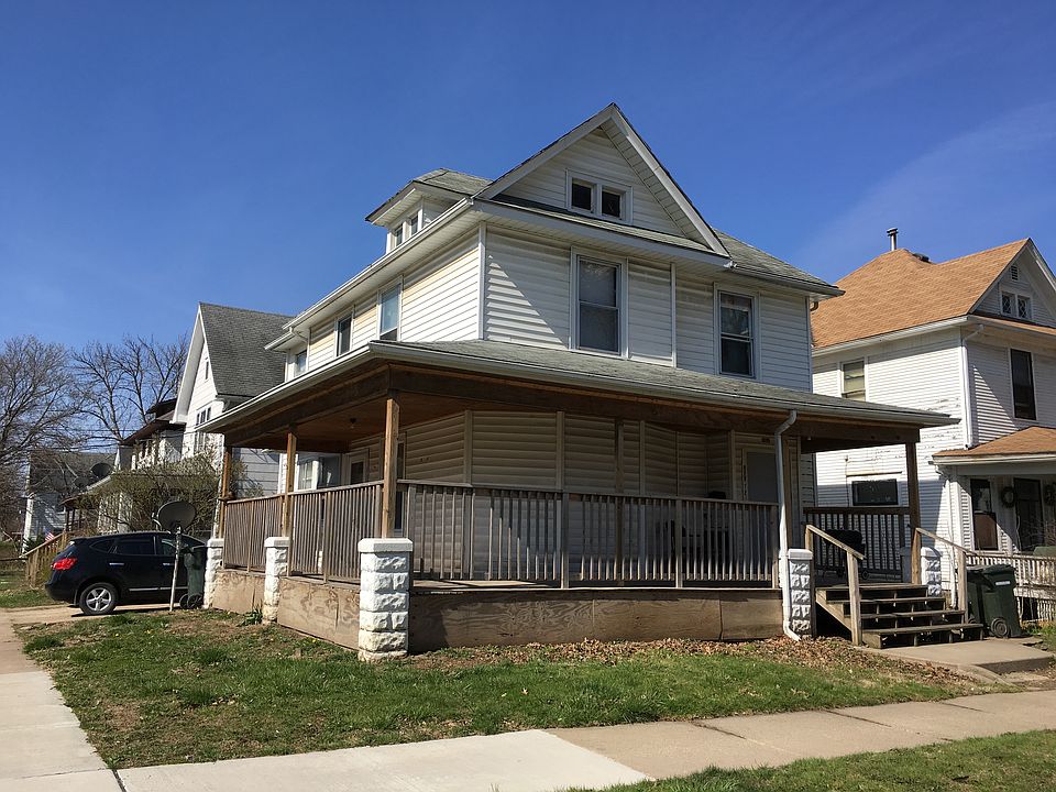 2nd image of 828 Randolph St