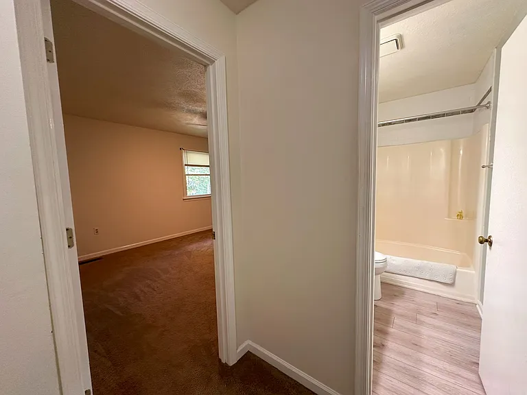 700 Rife Rd #8L — Photo 12