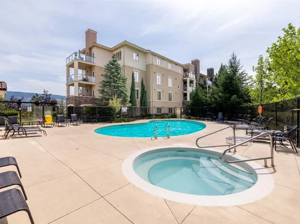 1875 Country Club Dr #1619, Kelowna, BC V1V 2W7