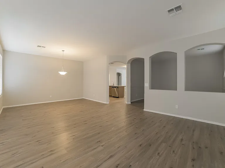 4439 W Apollo Rd — Photo 3