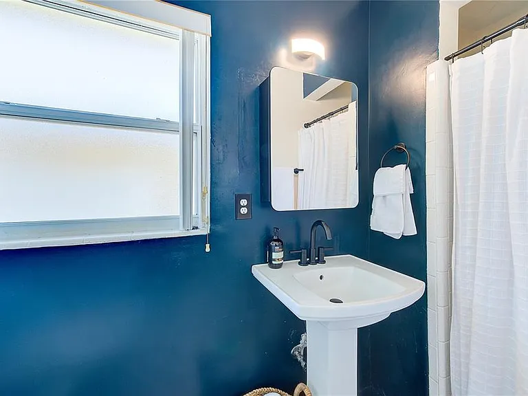 14283 Sharon Dr — Photo 10