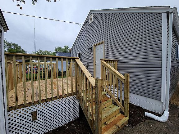 5th image of 925 Kingsley Dr