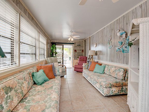 3rd image of 701 Spanish Main Dr #21