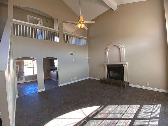2nd image of 14253 Smokey Point Dr