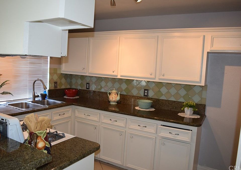 1st image of 14295 Stonehurst Dr