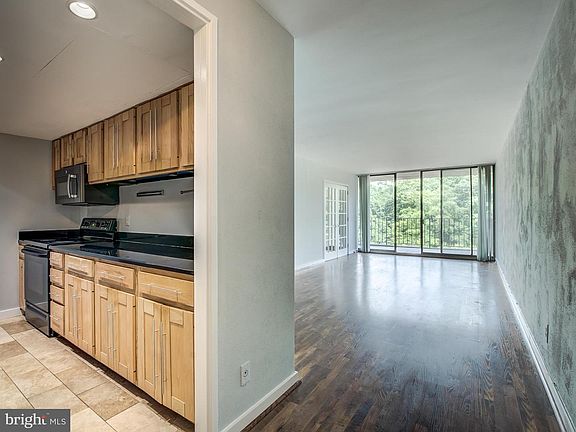2nd image of 11400 Washington Plz W APT 601