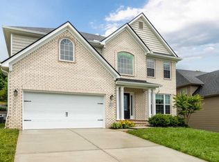 1444 Mossy Rock Ln, Knoxville, TN 37922