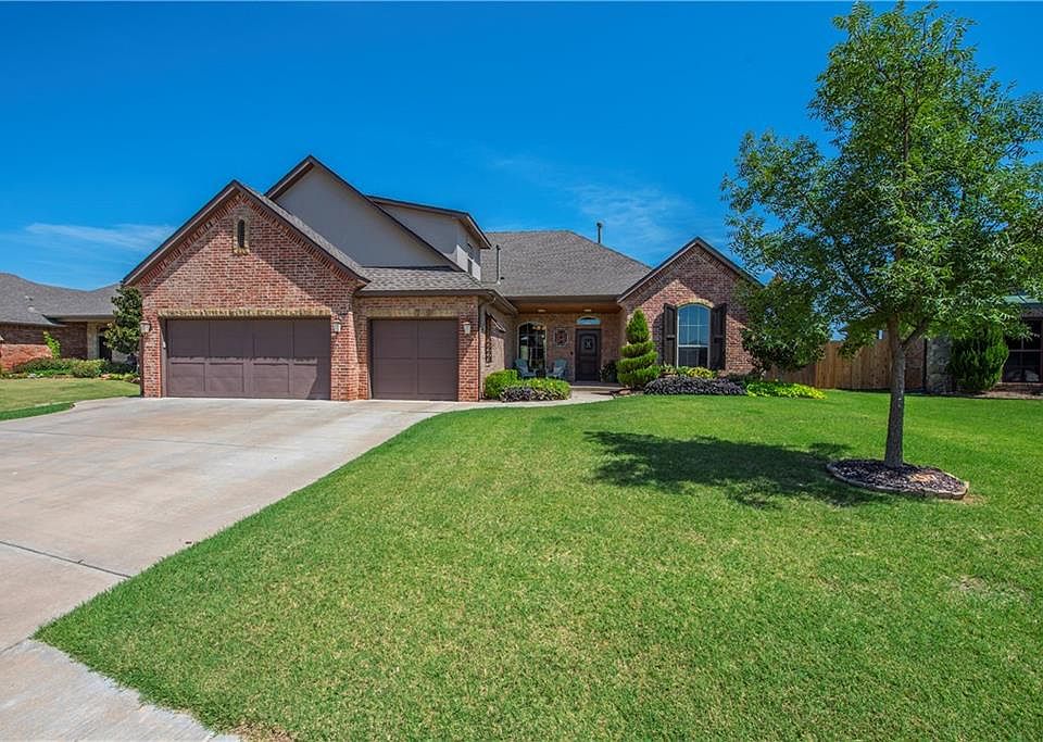 1st image of 15312 Meadow Vista Dr