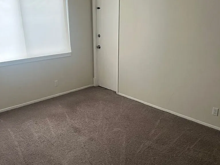 1246 Ashby Ave — Photo 13