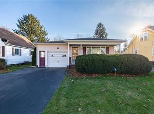 949 Whitlock Rd, Rochester, NY 14609
