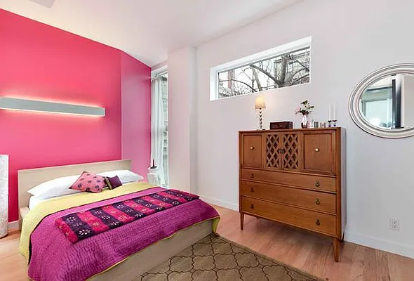 Sold by aptsandlofts.com | media 30