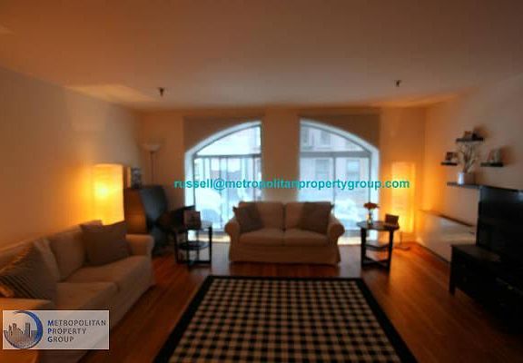 3rd image of 341 W 11th St APT 2B