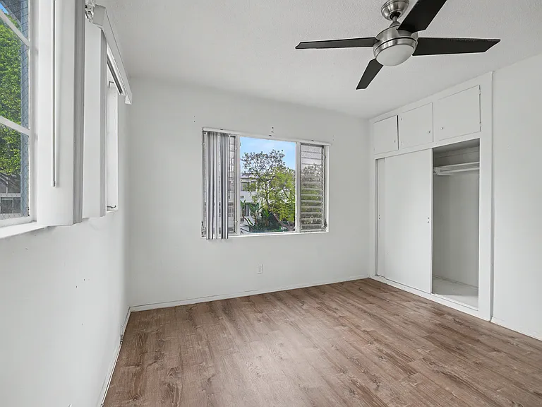 1037 N Curson Ave #7 — Photo 28