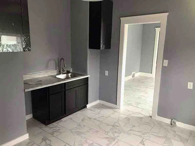 6100 Ironwood St #101 — Photo 8