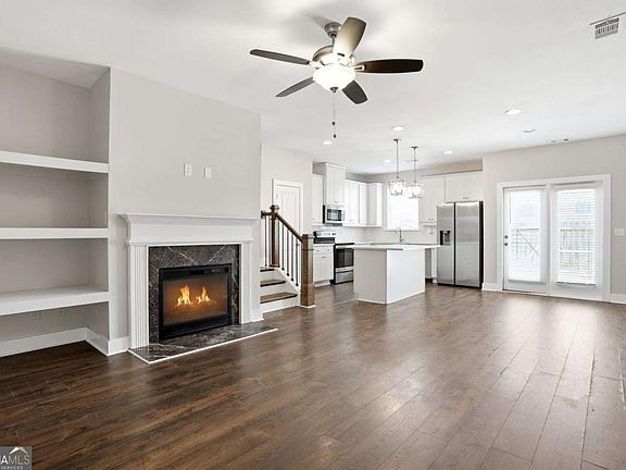 3rd image of 6449 Scudders Dr