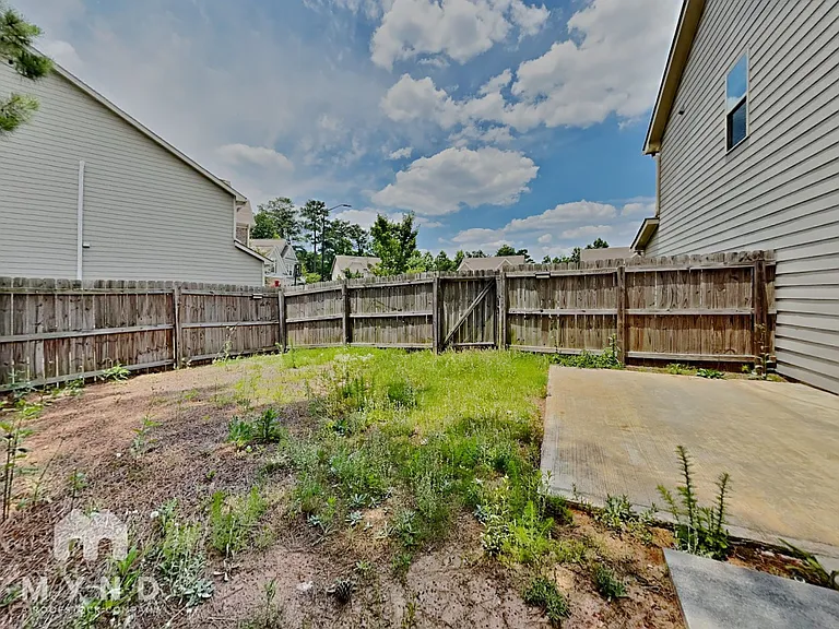 541 Lanier Ct — Photo 26