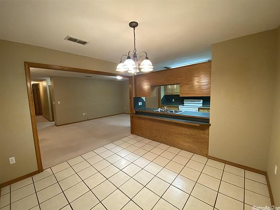 2nd image of 211 E 19th St #213