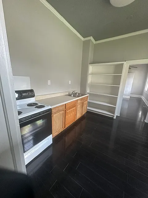 611 Forest Street - 1 — Photo 3
