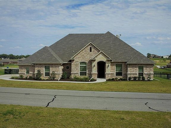 2nd image of 1067 Dominique Dr