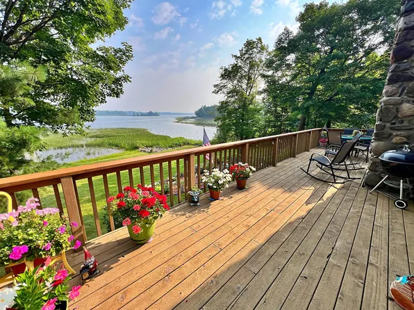 9919 Woodland Trl, Brainerd, MN 56401