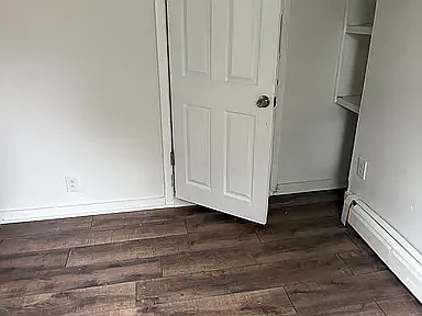214 Perry St — Photo 5