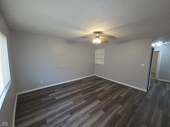 3rd image of 1256 N Ridgeview Dr