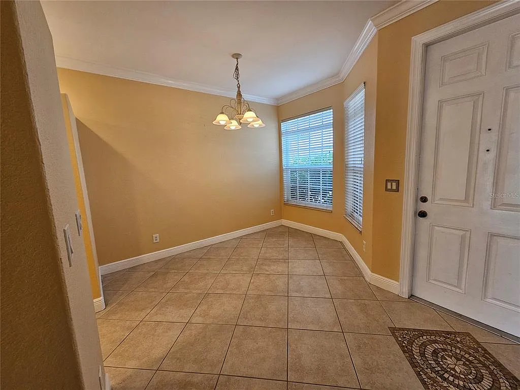 2 bed, 2.0 bath, 1265 sqft, $1,525 — Photo 2