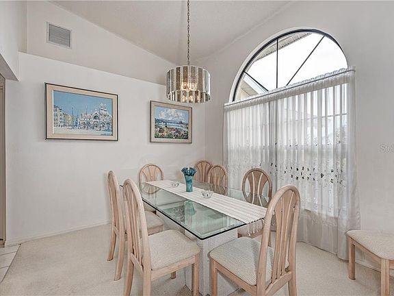 5th image of 8067 Glenbrooke Ln
