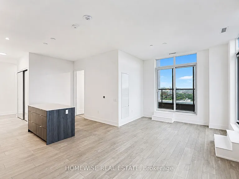 858 Dupont St #Penthouse 28 — Photo 7