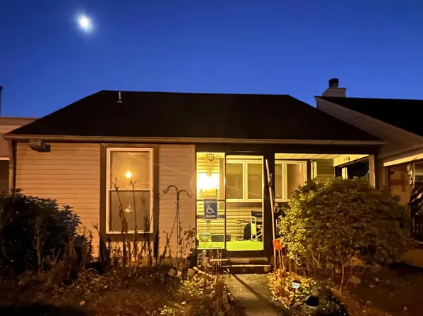 6 Marlborough Ct, New Castle, DE 19720