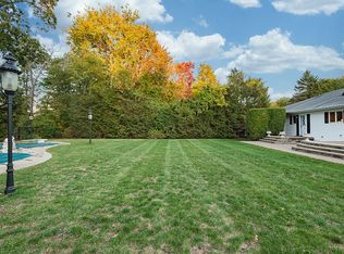 46 Mayflower Rd, Braintree, MA 02184