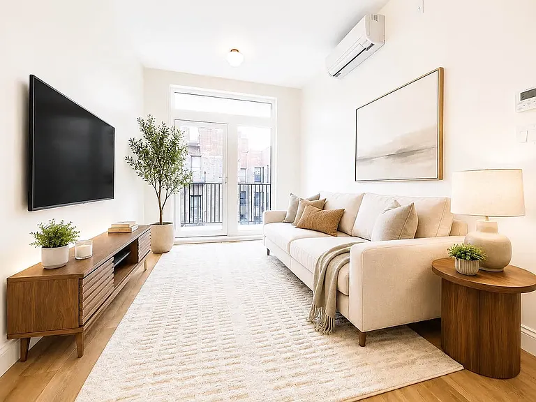 270 Sullivan Pl #3C — Photo 2
