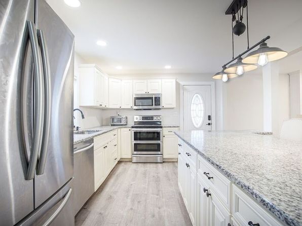 1277 Southampton Rd APT A