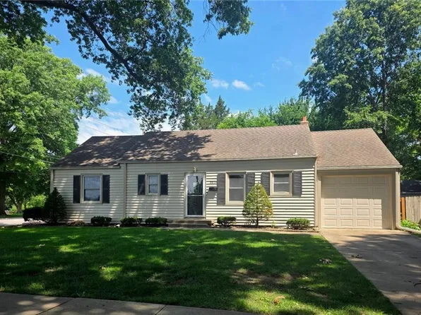 5414 W 72nd Ter, Prairie Village, KS 66208