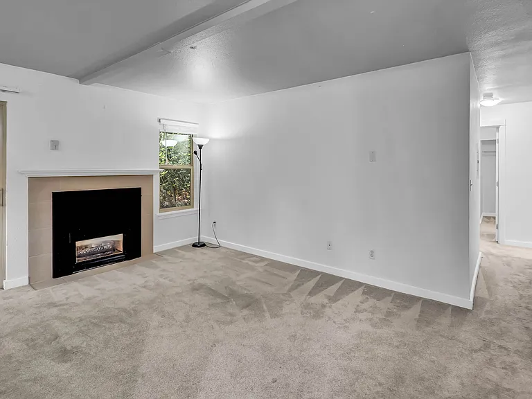 9805 Avondale Rd NE #W159 — Photo 7
