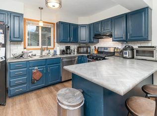 927 Winter St NE, Minneapolis, MN 55413